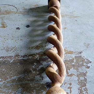 Double-helix with round base